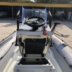 Надуваема лодка Zodiac Pro 6.5, снимка 11
