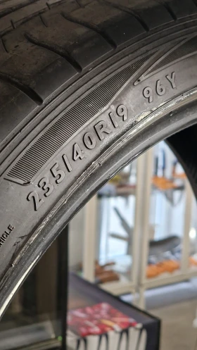 Гуми Летни 235/40R19, снимка 4