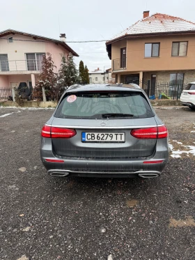 Mercedes-Benz E 220, снимка 3