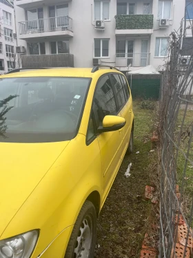 VW Touran 1.4 фабричен метан - 1100 € / 2151.41 лв. - 30707262 3