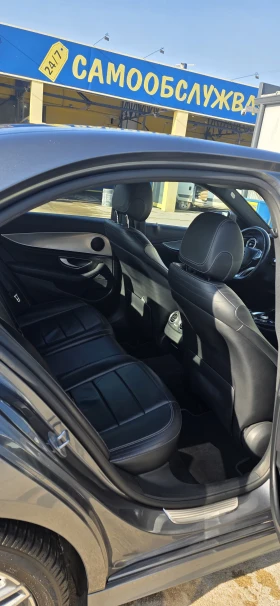 Mercedes-Benz E 220 AMG, снимка 7