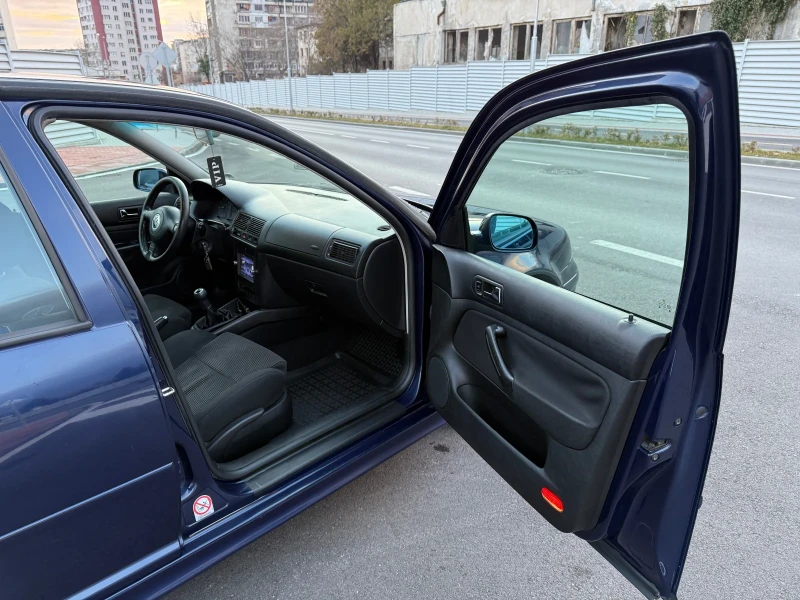 VW Golf 1.6 ГАЗ BRC, снимка 12 - Автомобили и джипове - 48851784