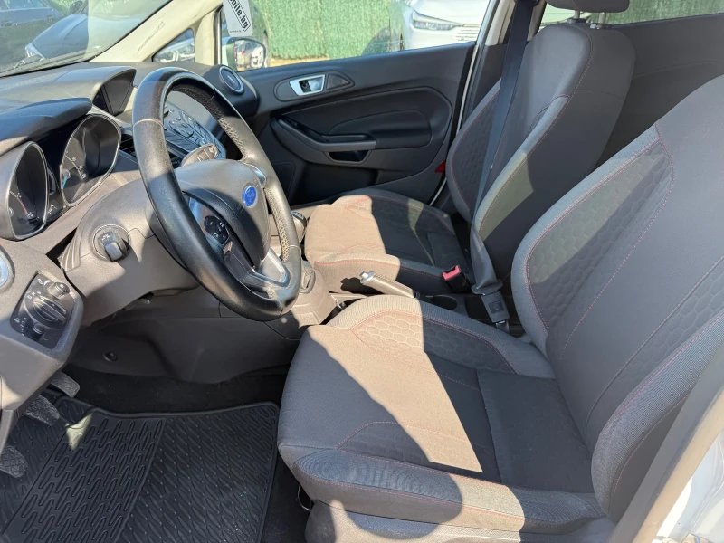 Ford Fiesta 1.5d/95hp/NAVI/EVRO6, снимка 12 - Автомобили и джипове - 49203585