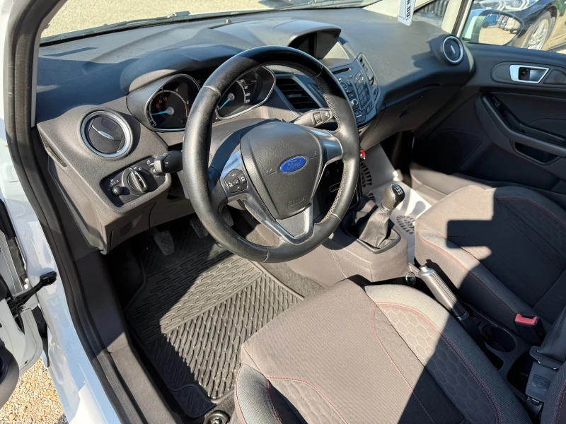 Ford Fiesta 1.5d/95hp/NAVI/EVRO6, снимка 11 - Автомобили и джипове - 49203585