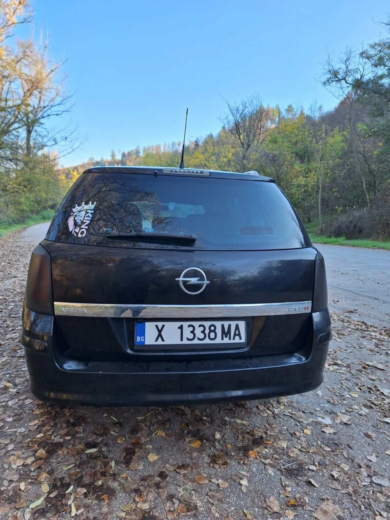 Opel Astra 1.7 CDTI , снимка 3 - Автомобили и джипове - 52472002