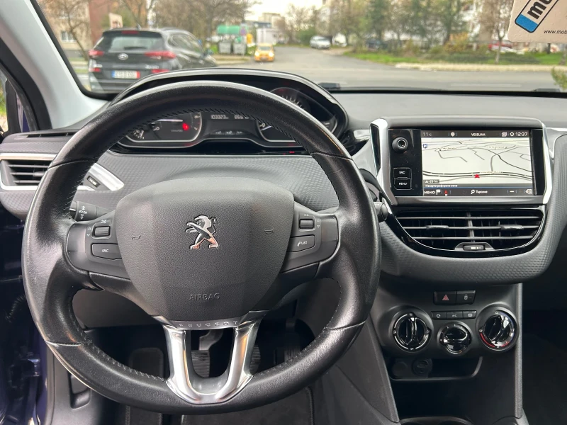 Peugeot 208 STYLE, снимка 8 - Автомобили и джипове - 52595213