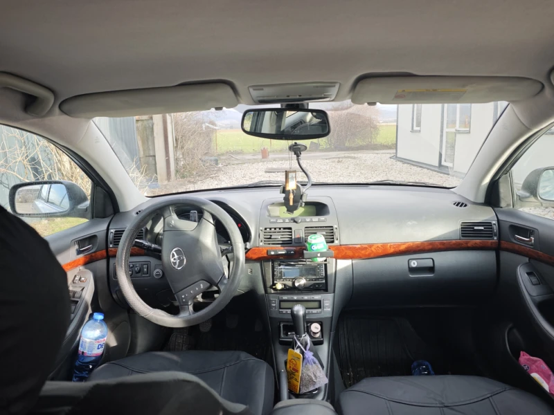 Toyota Avensis 2.0 VVT-i + Газов инжекцион, снимка 13 - Автомобили и джипове - 53018073