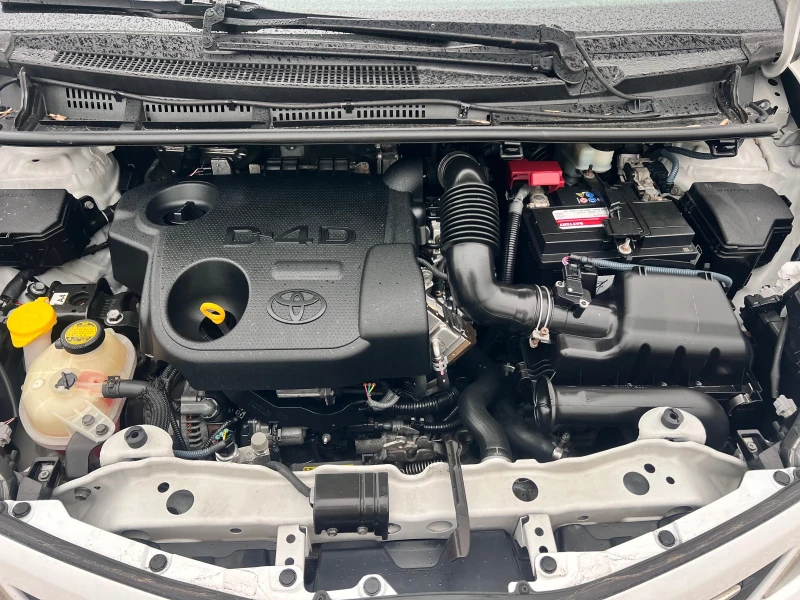 Toyota Yaris 1.4 D4D / euro 5b / navi / camera / start-stop, снимка 13 - Автомобили и джипове - 53055824