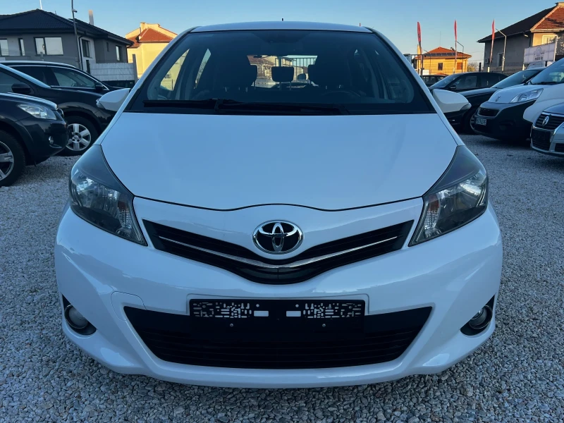 Toyota Yaris 1.4 D4D / euro 5b / navi / camera / start-stop, снимка 2 - Автомобили и джипове - 53055824