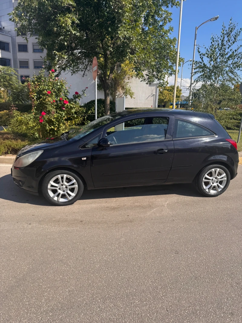 Opel Corsa D, снимка 4 - Автомобили и джипове - 53125408