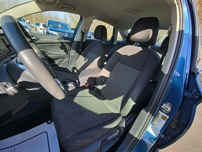 VW Jetta, снимка 6 - Автомобили и джипове - 53154019