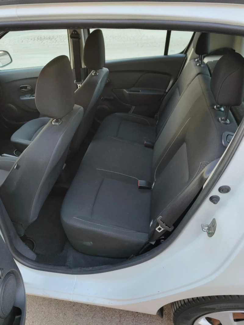 Dacia Sandero, снимка 10 - Автомобили и джипове - 53181627