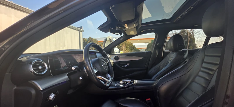 Mercedes-Benz E 220 AMG, снимка 9 - Автомобили и джипове - 53292440