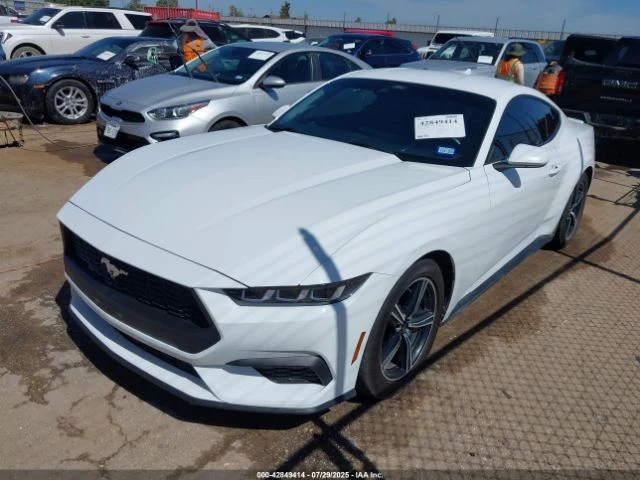 Ford Mustang ECOBOOST PREMIUM FASTBACK - изображение 2