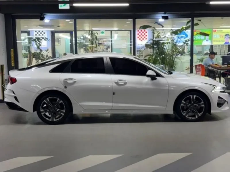 Kia K5 1.6 Turbo Prestige, снимка 3 - Автомобили и джипове - 55734296