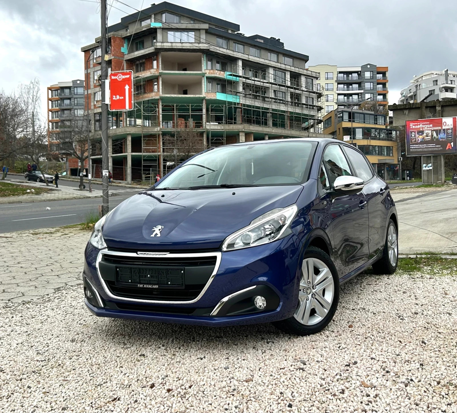 Peugeot 208 STYLE, снимка 1