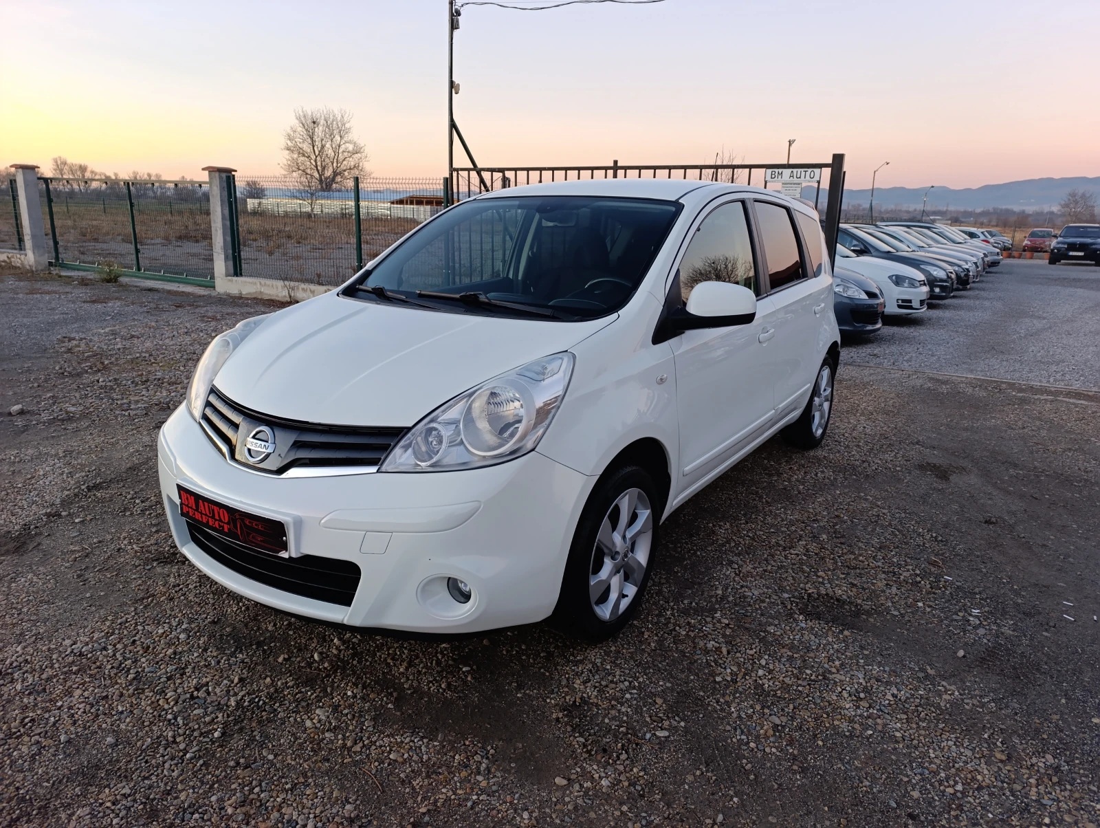 Nissan Note Face 1.6i-16v Бензин - изображение 3