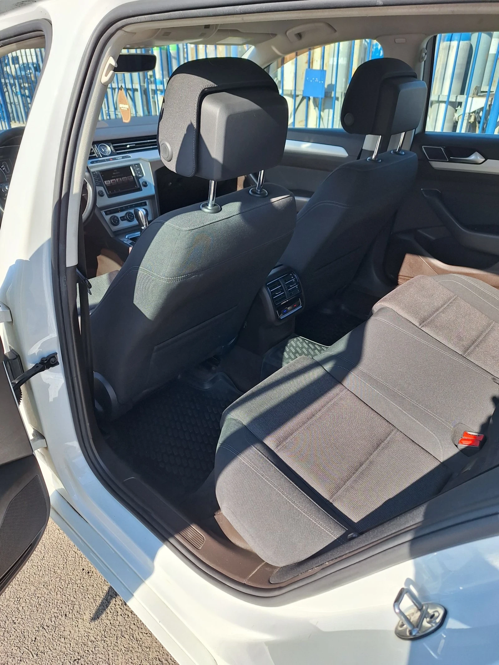 VW Passat  - изображение 9