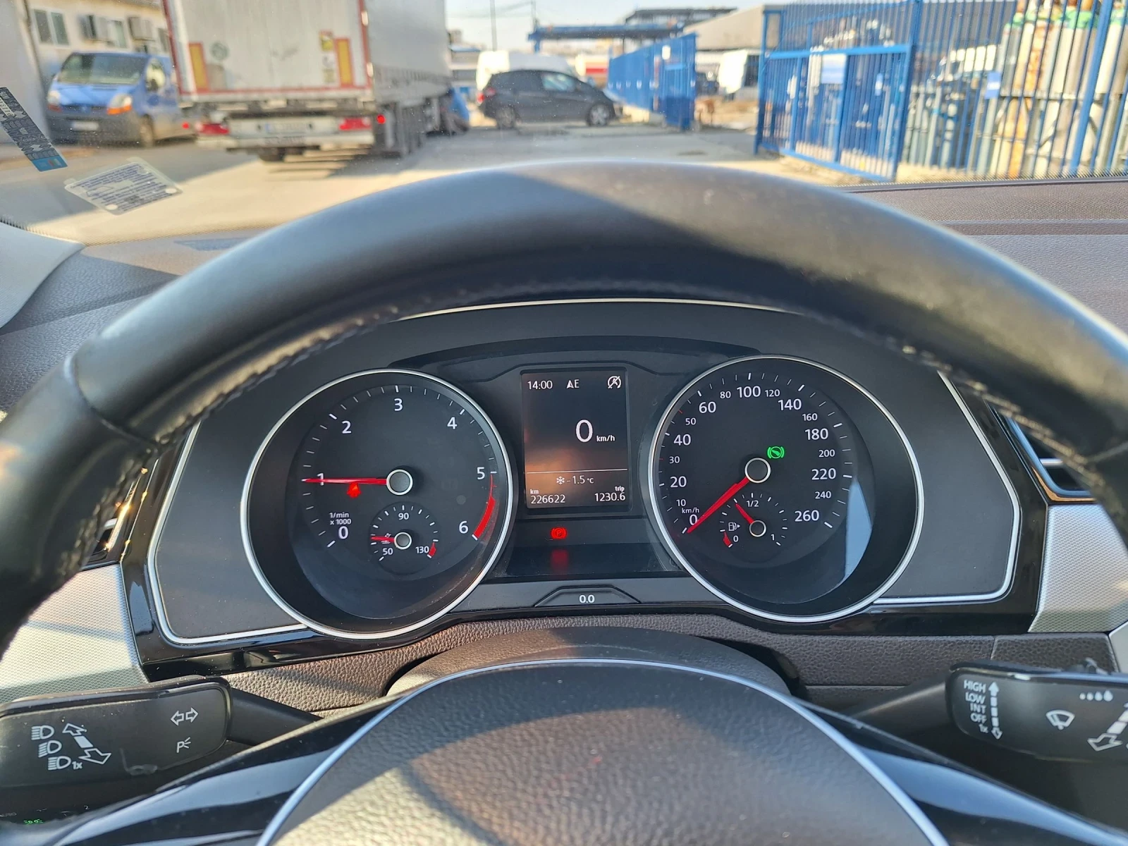 VW Passat  - изображение 7