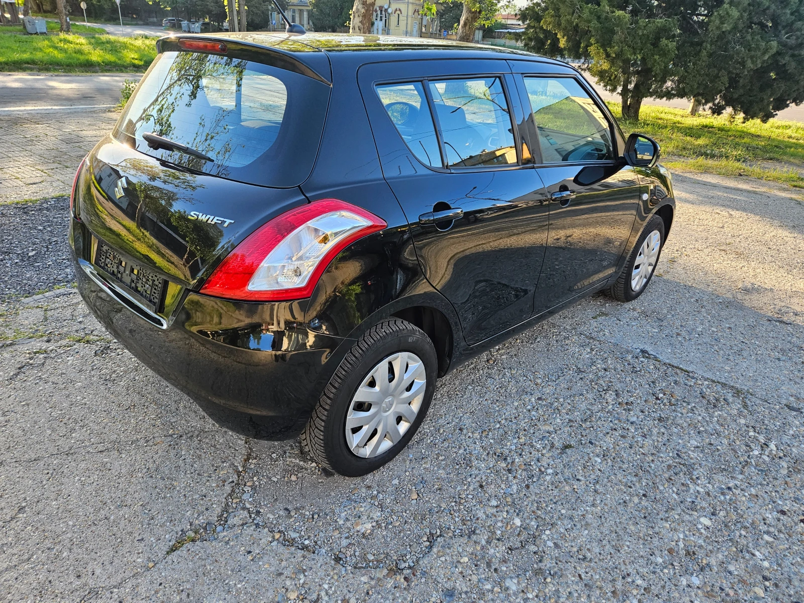 Suzuki Swift 1.2 I, 4×4 - изображение 4