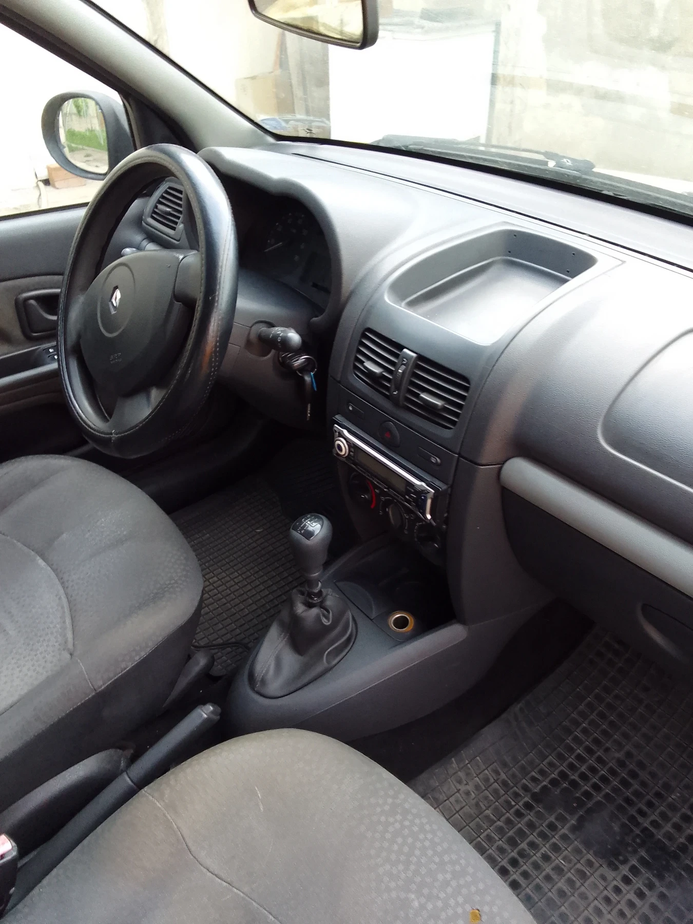 Renault Clio  - изображение 4