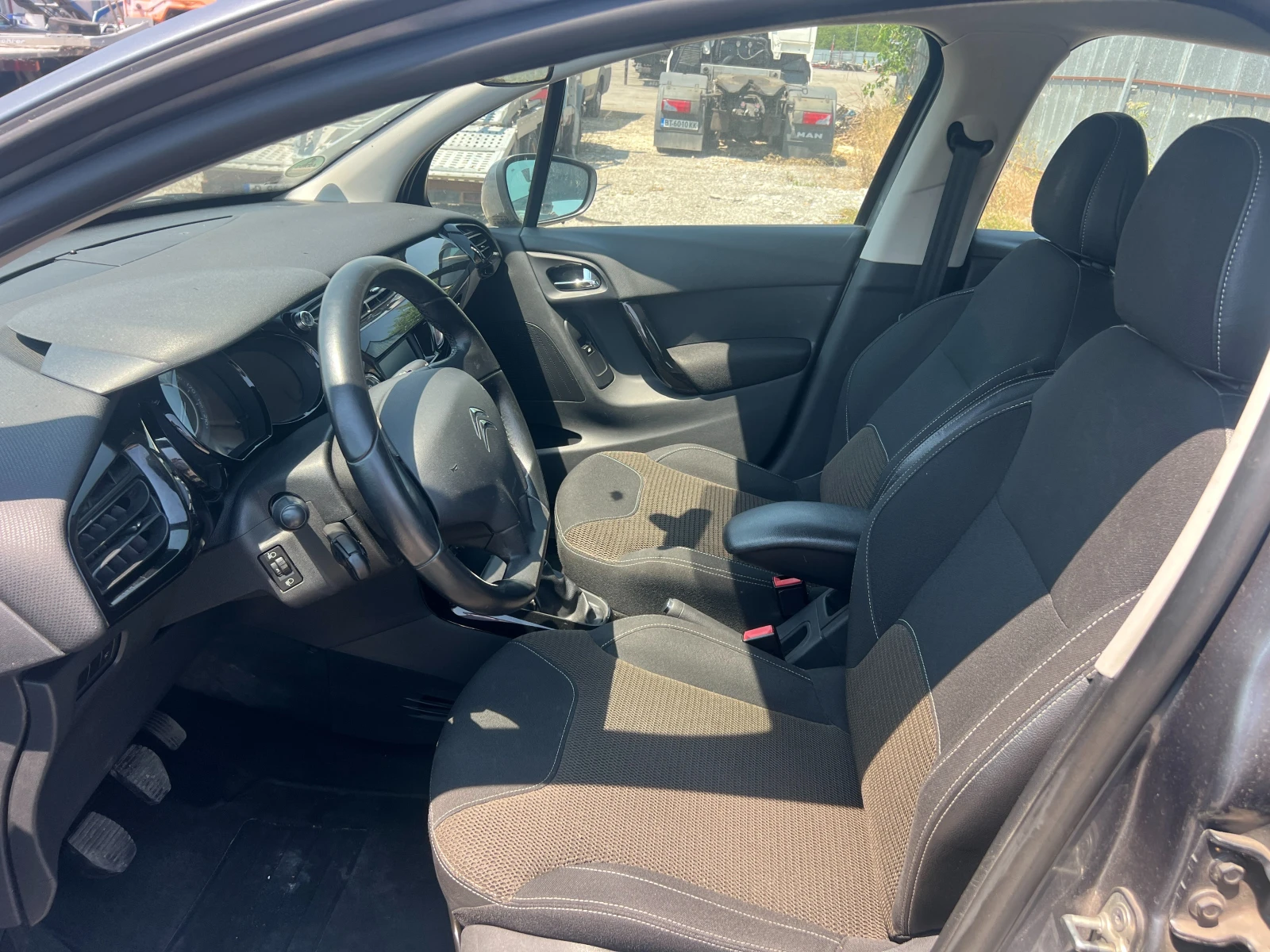 Citroen C3 1.6 E-HDI  - изображение 6