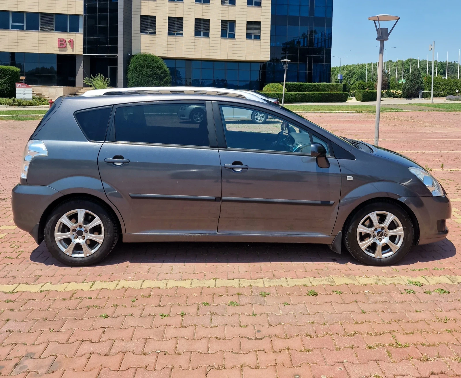 Toyota Corolla verso Facelift D4D - изображение 5