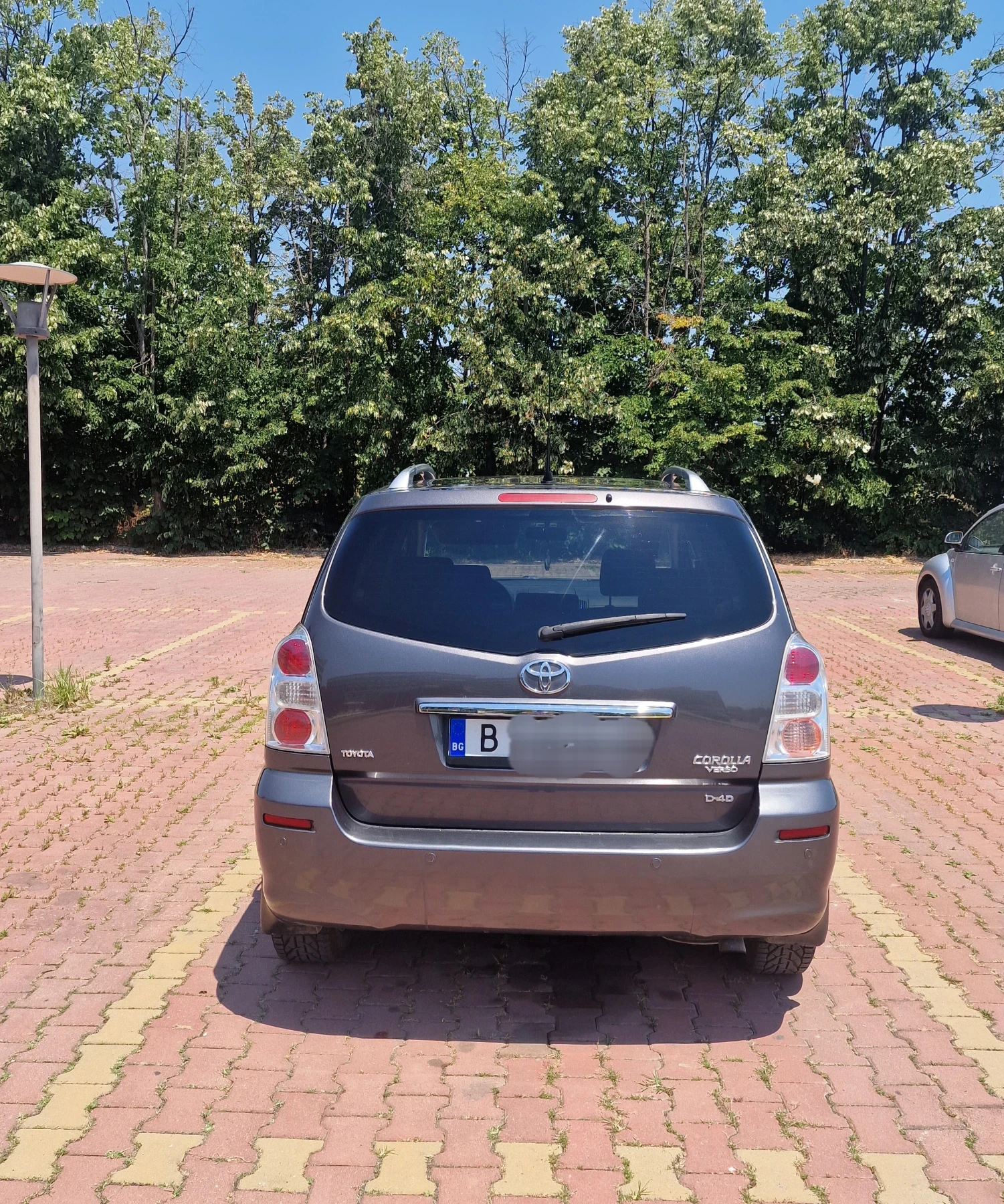 Toyota Corolla verso Facelift D4D - изображение 4