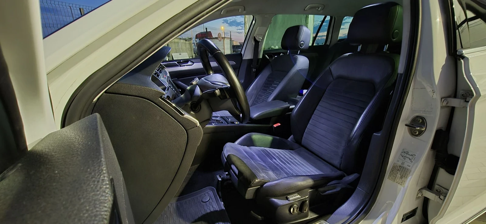 VW Passat FULL LED / DIGITAL / DISTRONIC / HIGHLINE - изображение 10