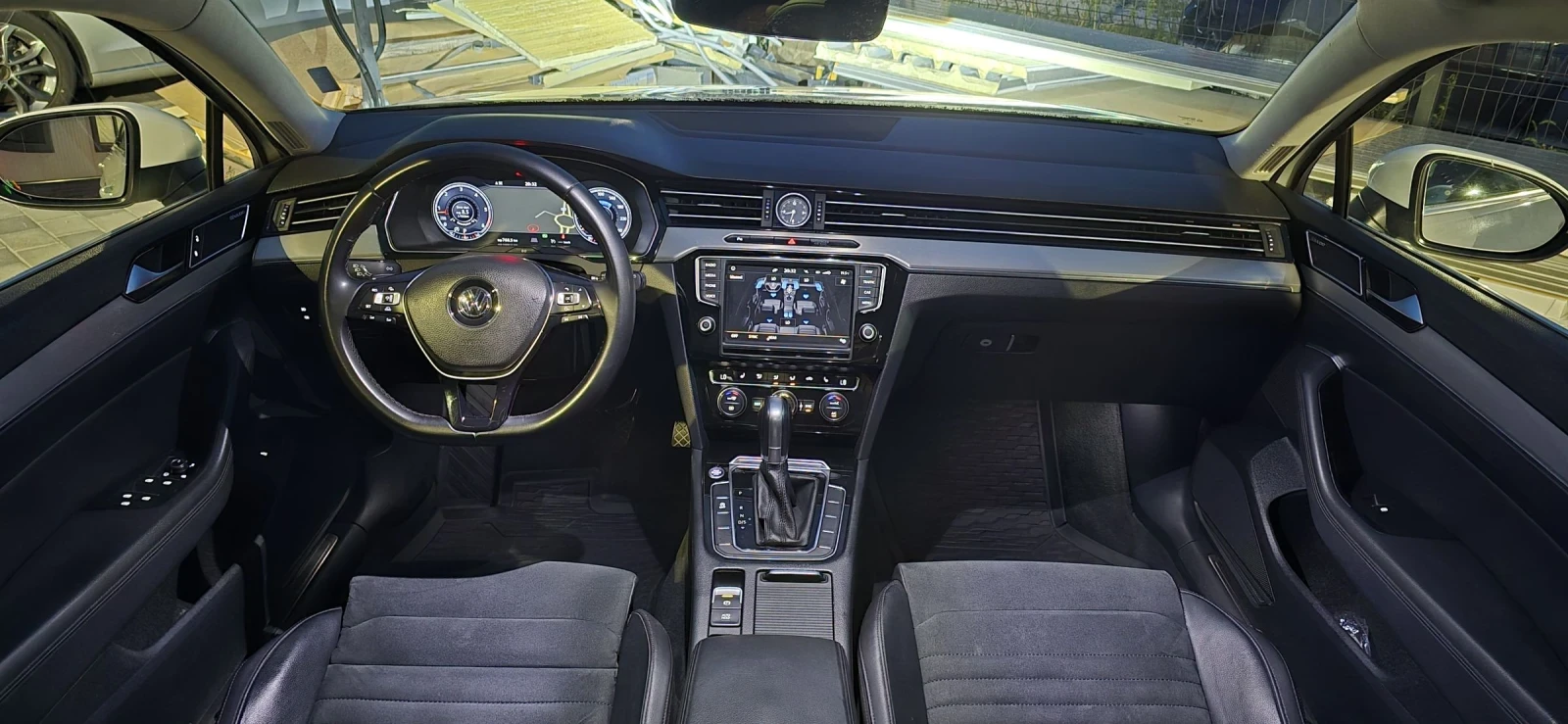 VW Passat FULL LED / DIGITAL / DISTRONIC / HIGHLINE - изображение 9