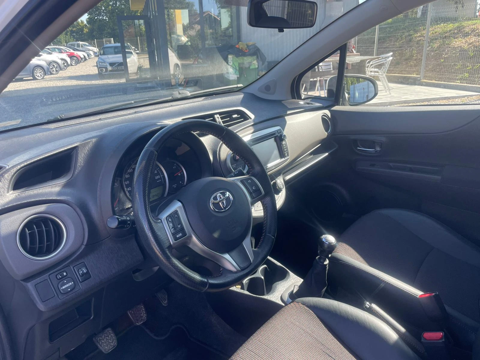 Toyota Yaris 1.4 D-4D/ИТАЛИЯ - изображение 9