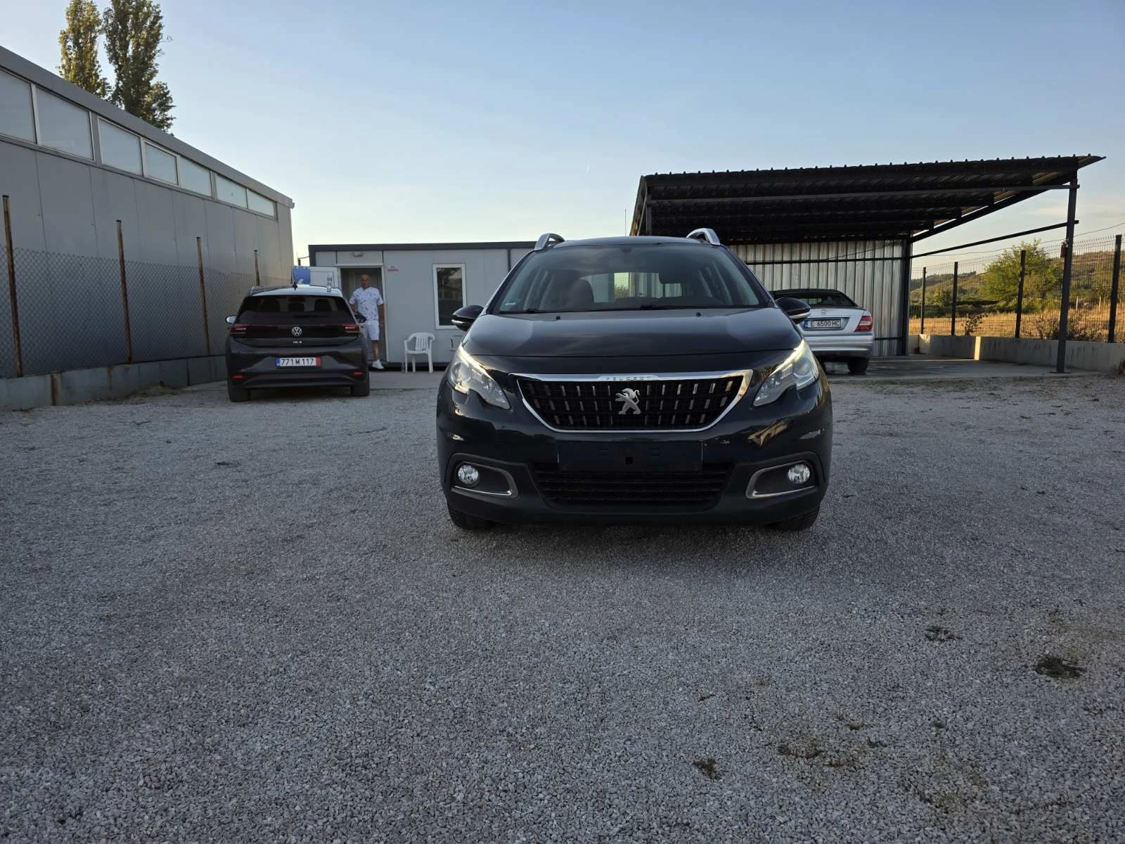 Peugeot 2008 1.2 PureTech Автоматик| Навигация| Камера - изображение 3