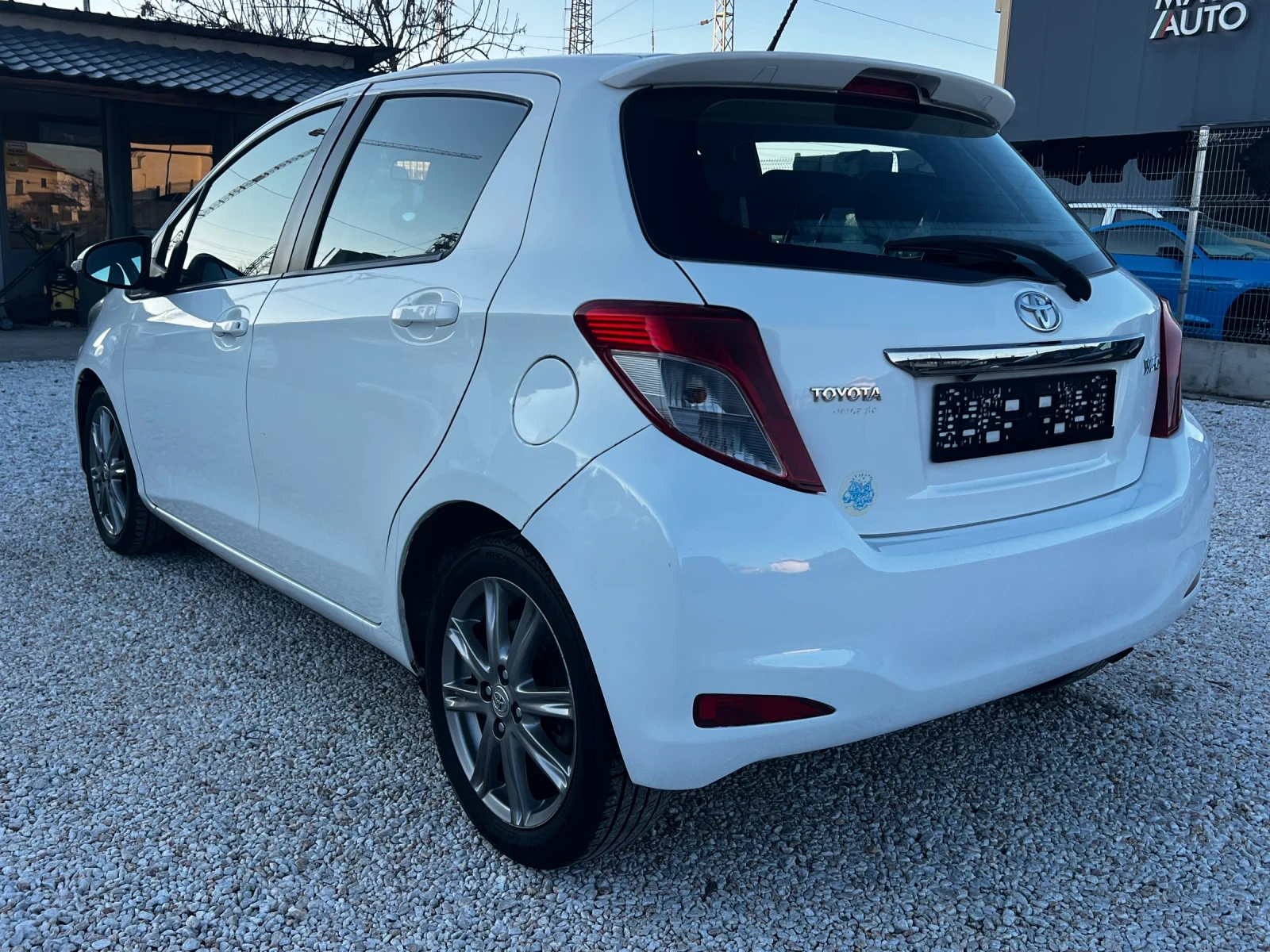 Toyota Yaris 1.4 D4D / euro 5b / navi / camera / start-stop | Mobile.bg � ����������� 5