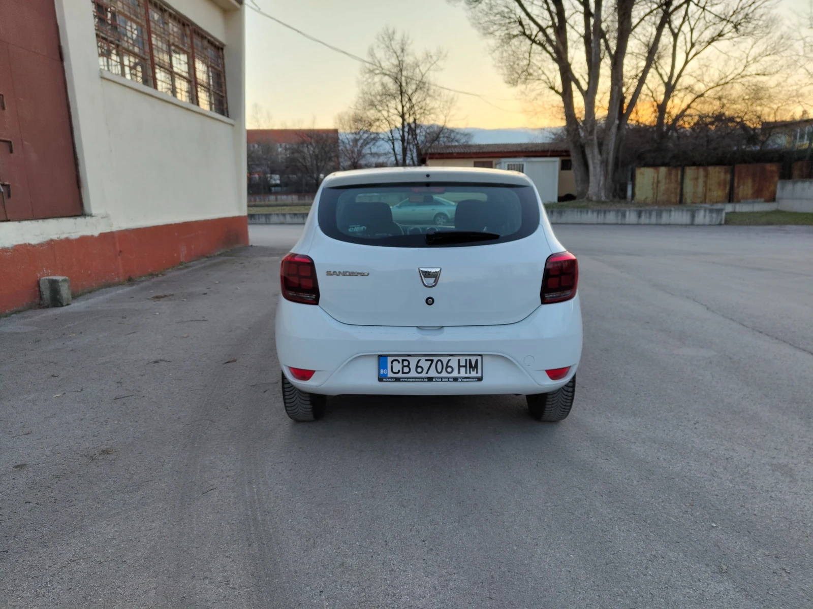 Dacia Sandero  - изображение 6
