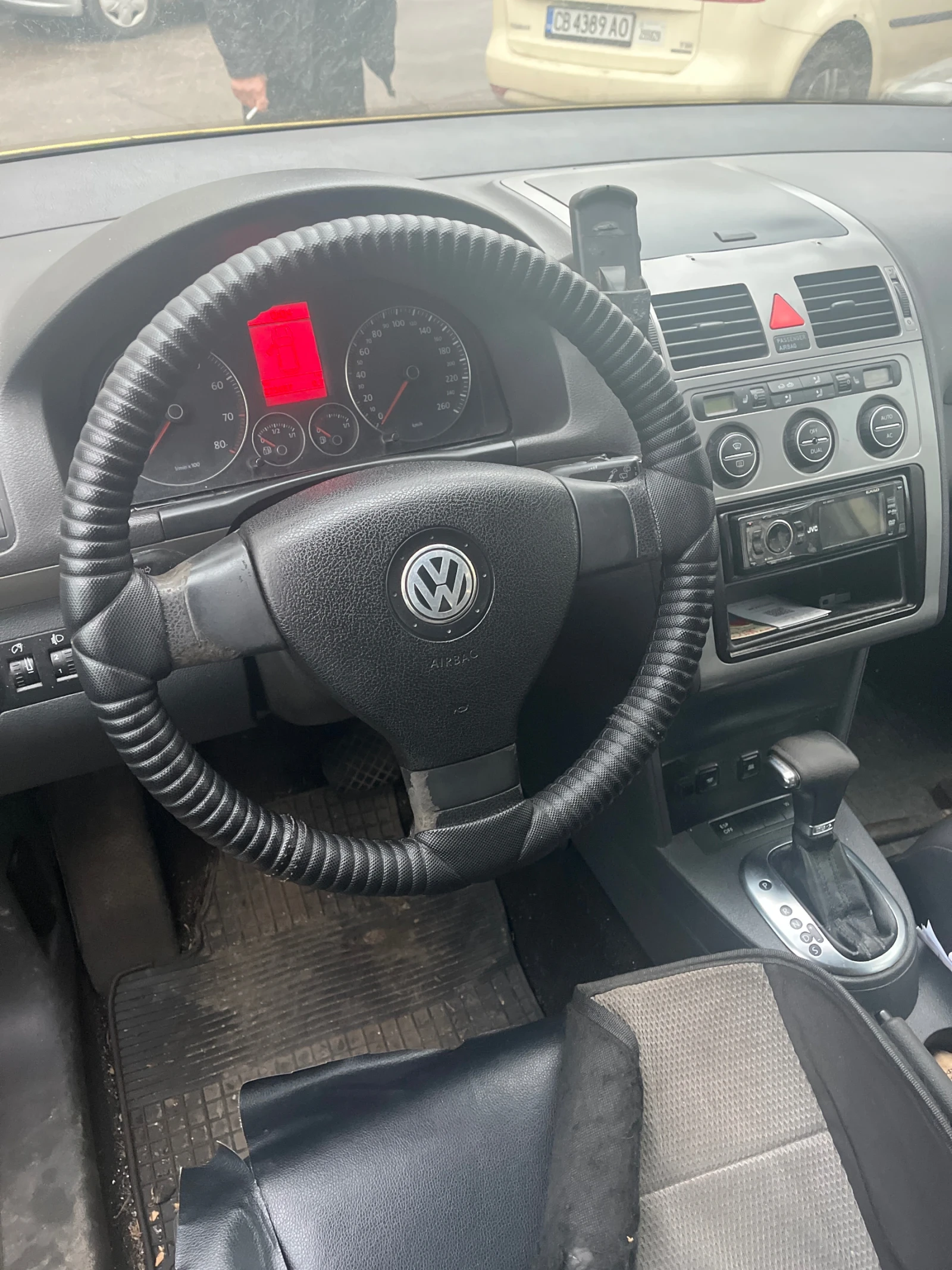 VW Touran 1.4 фабричен метан - изображение 7