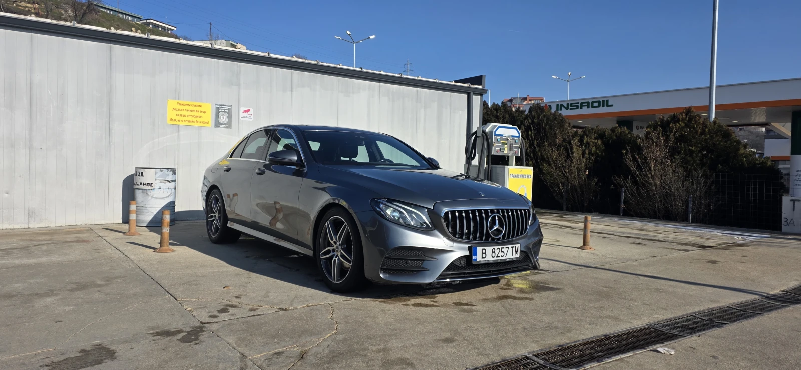 Mercedes-Benz E 220 AMG - изображение 2