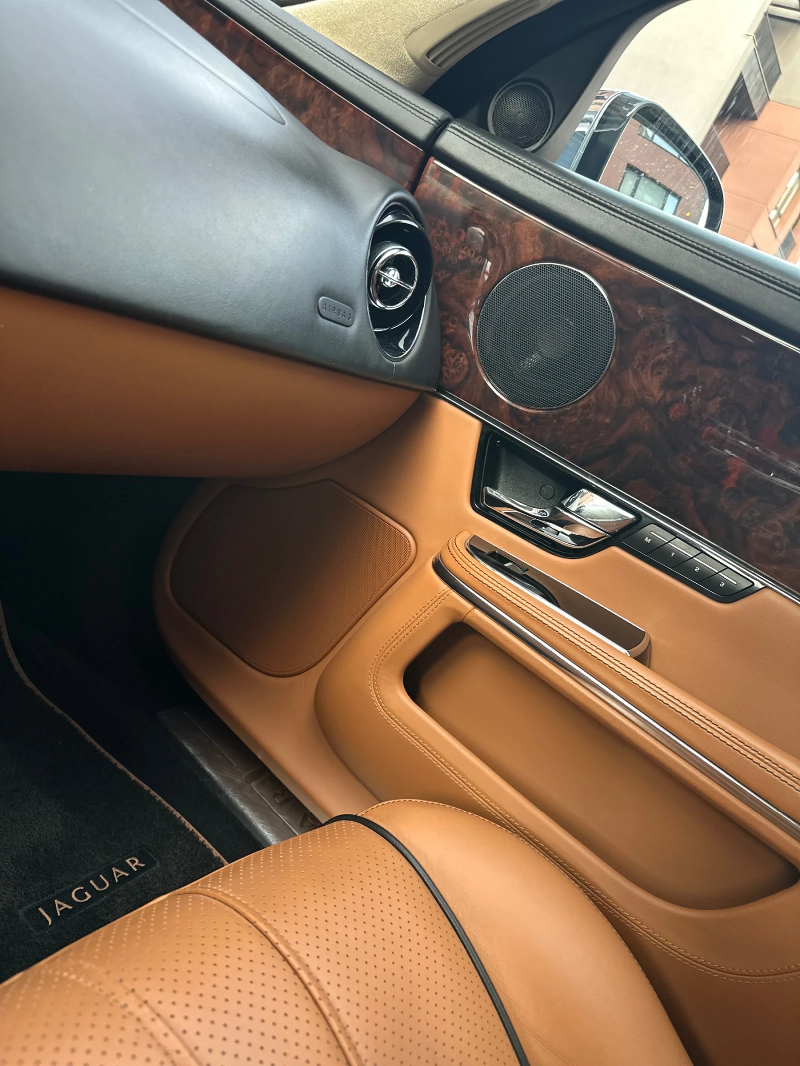 Jaguar Xj 3.0 Diesel / 275 Hp - Portfolio Luxury Edition, снимка 13 - Автомобили и джипове - 53593130