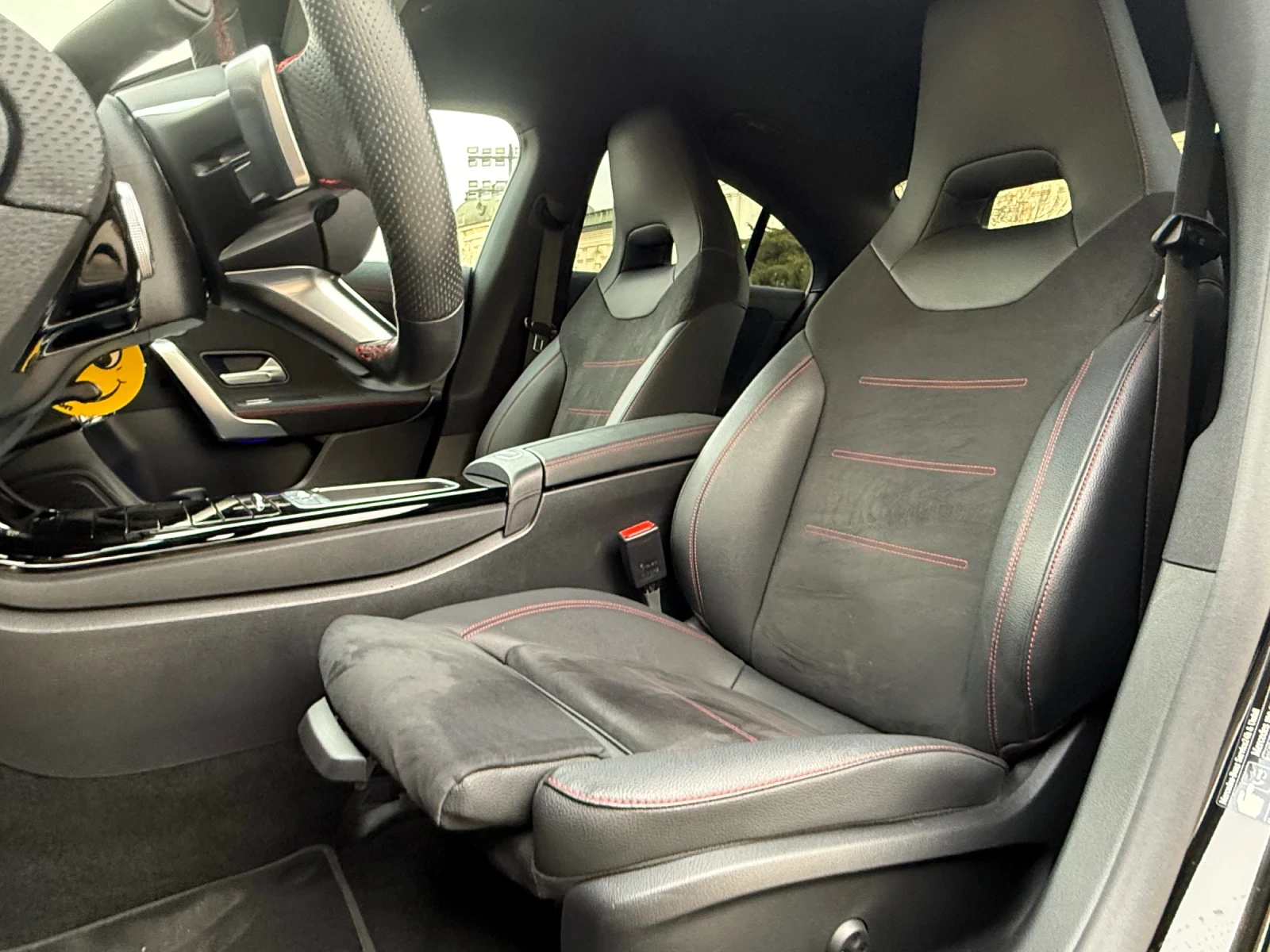 Mercedes-Benz CLA 200 AMG* Kamera* FaceLift* Гаранция-2028г, снимка 12 - Автомобили и джипове - 53712851