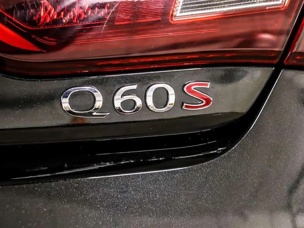 Infiniti Q * RED SPORT| LEASERETURN| CLEANCARFAX| 400HP| SUNR, снимка 5 - Автомобили и джипове - 53937831