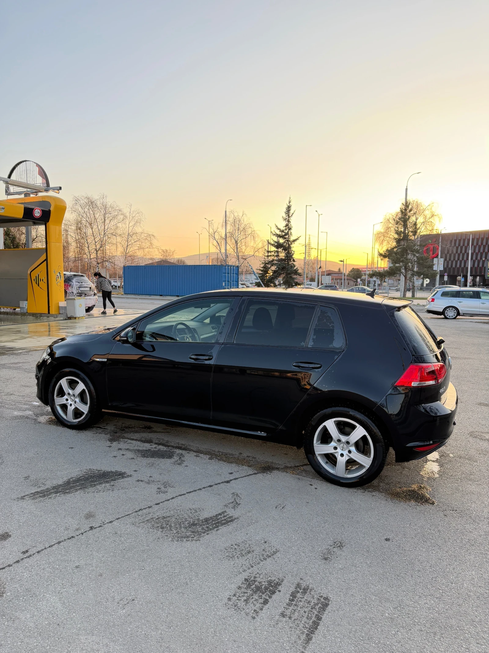 VW Golf, снимка 9 - Автомобили и джипове - 54026857