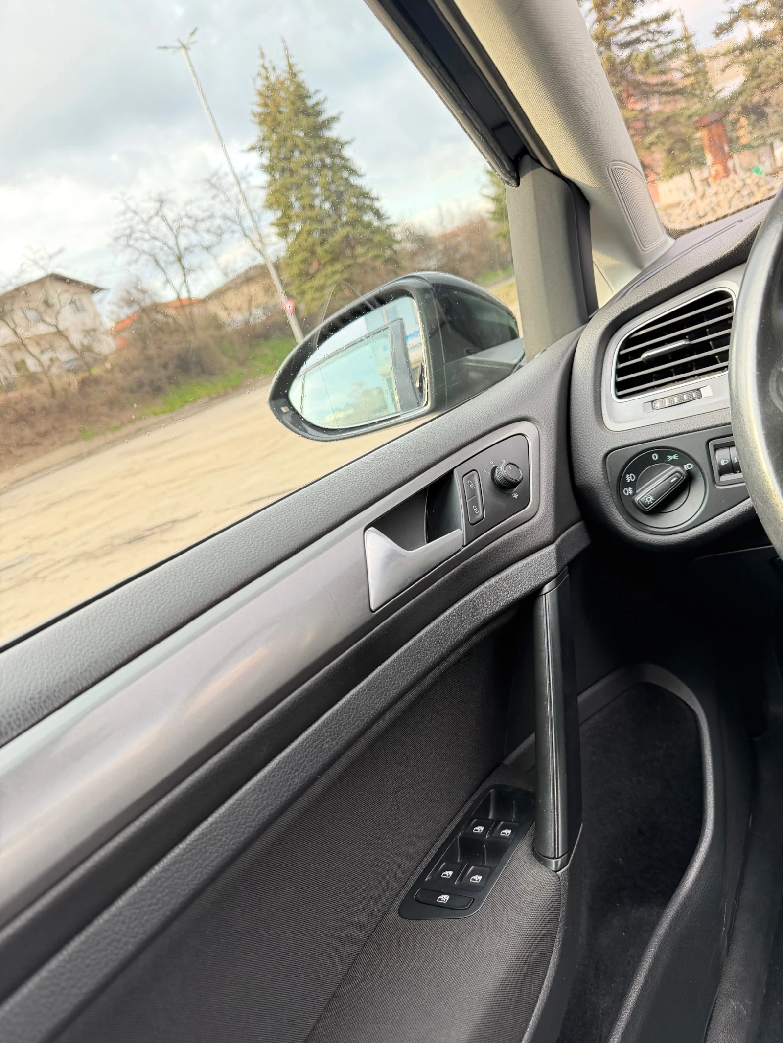 VW Golf, снимка 12 - Автомобили и джипове - 54026857