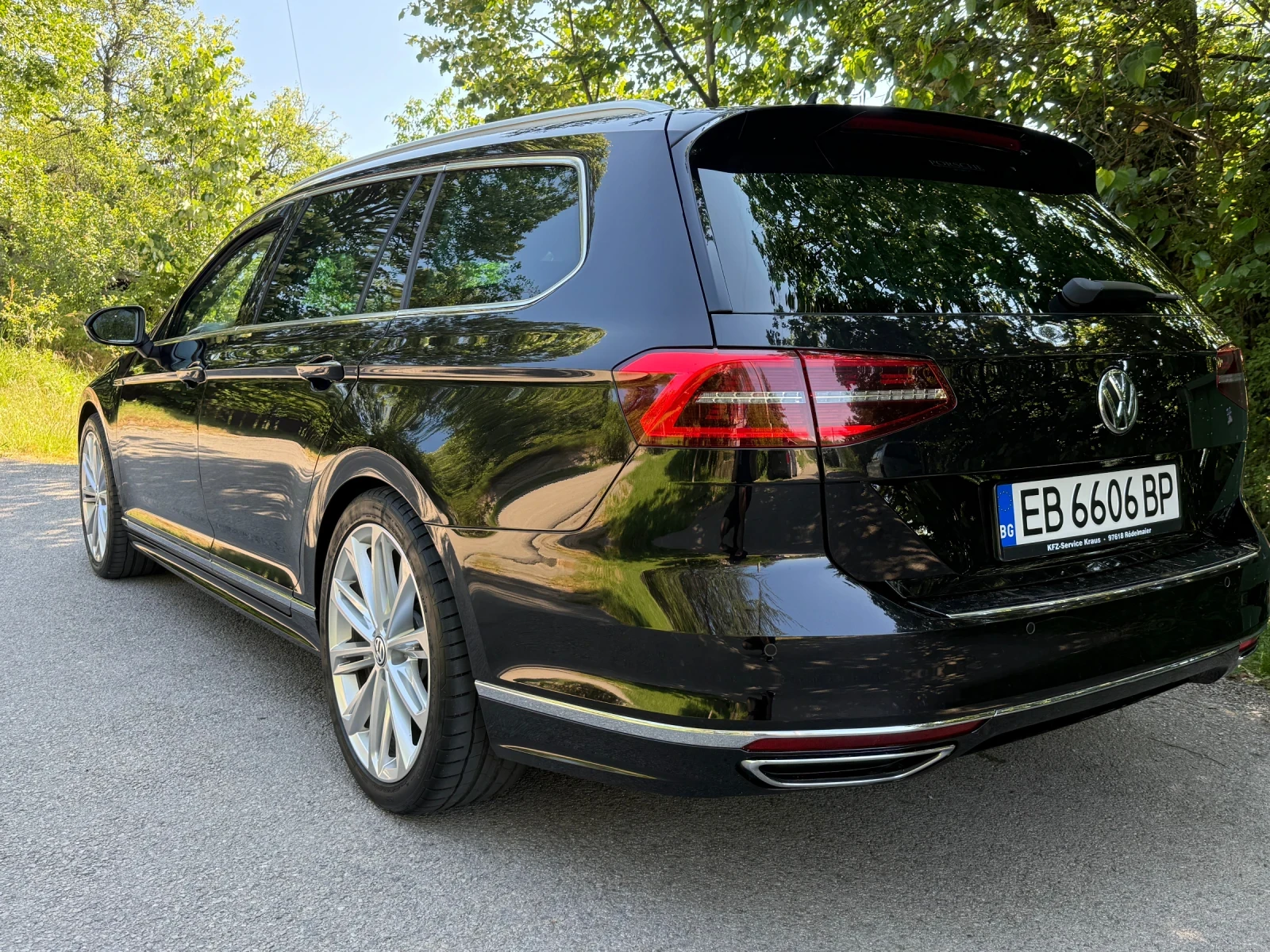 VW Passat B8 2.0 239k.c. MATRIX R-LINE , снимка 3 - Автомобили и джипове - 54491757