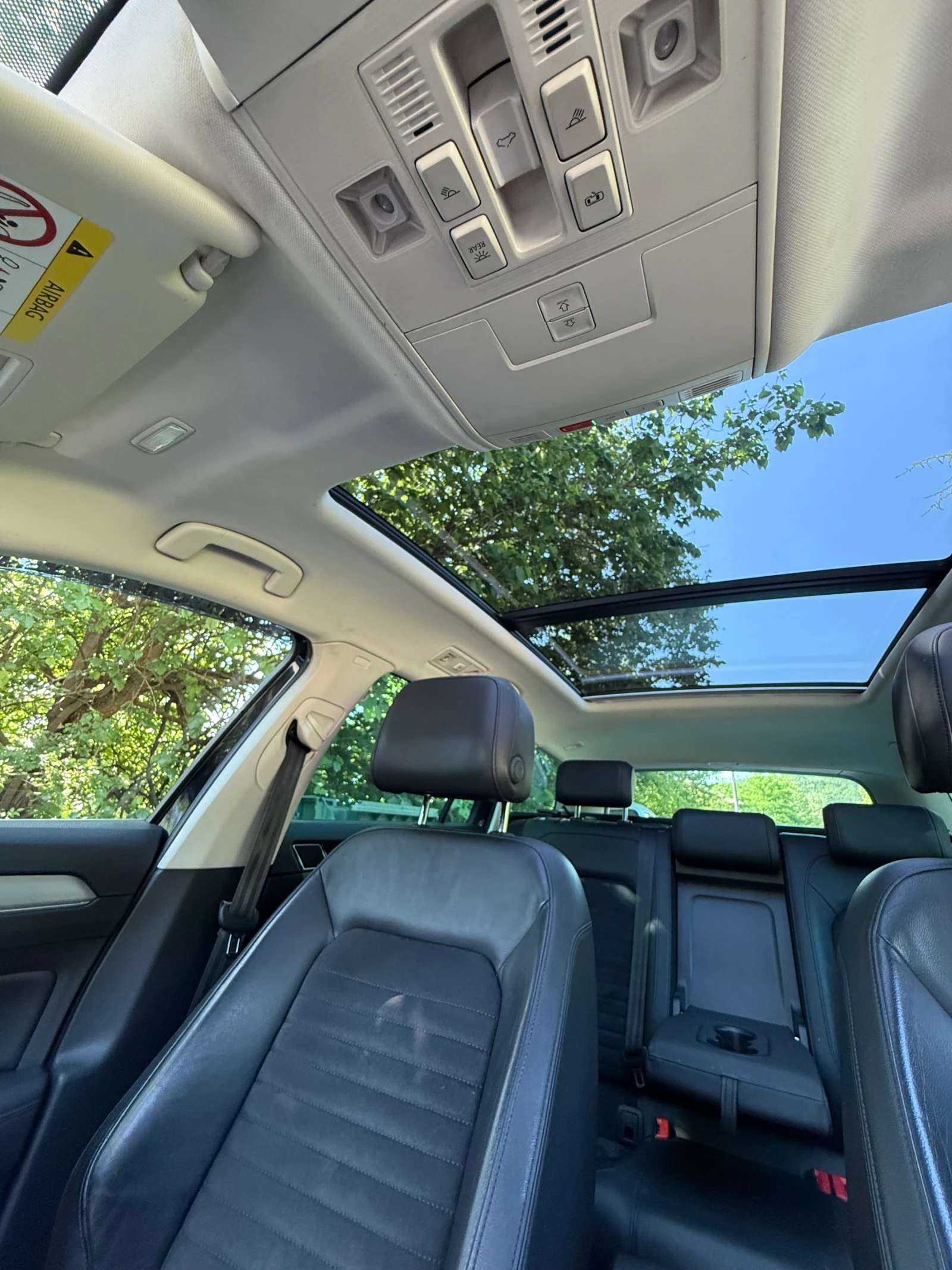 VW Passat B8 2.0 239k.c. MATRIX R-LINE , снимка 12 - Автомобили и джипове - 54491757