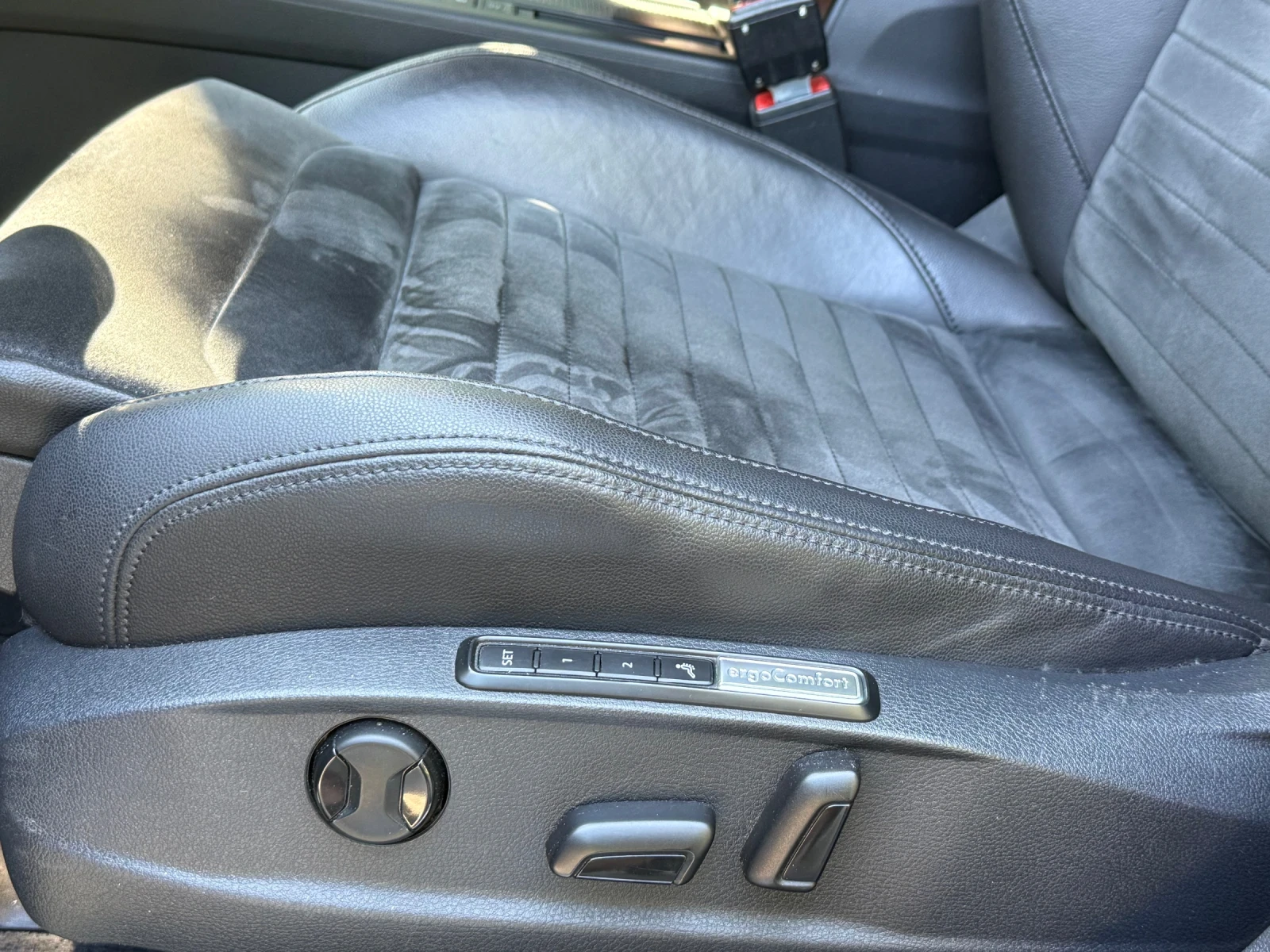 VW Passat B8 2.0 239k.c. MATRIX R-LINE , снимка 11 - Автомобили и джипове - 54491757