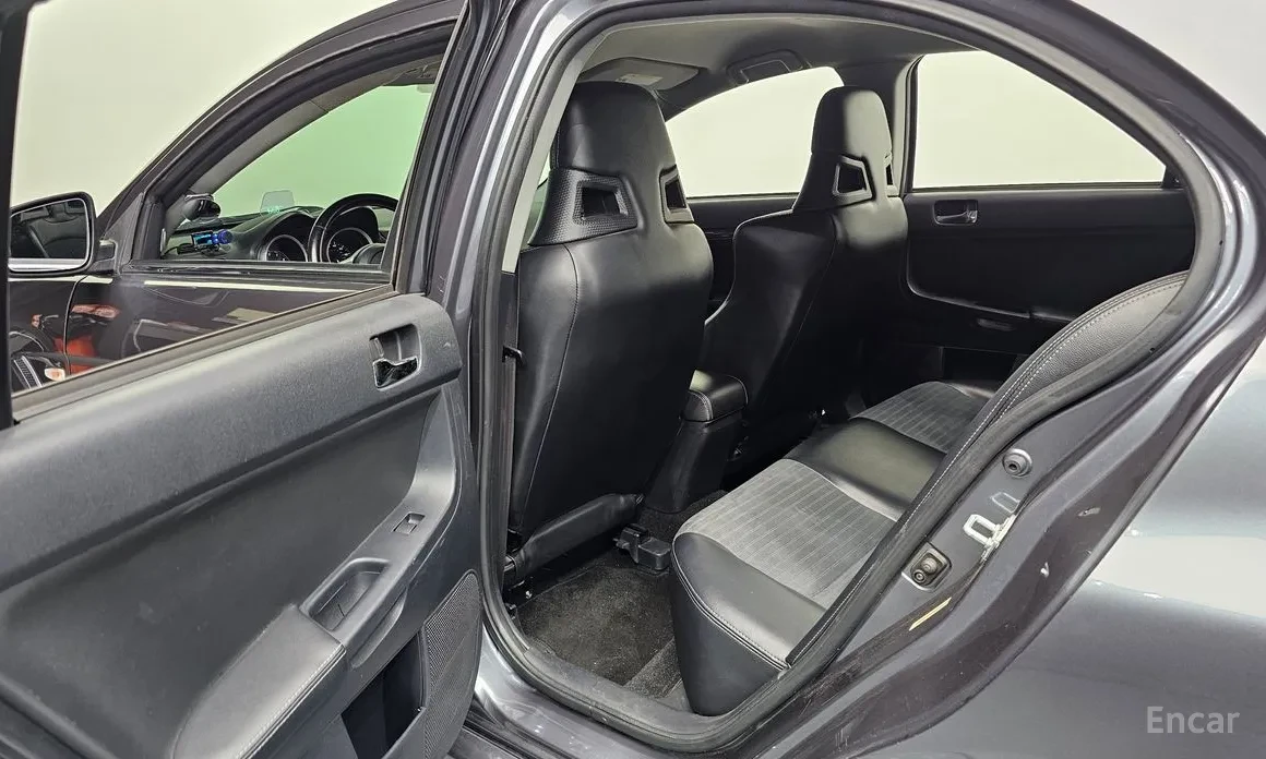 Mitsubishi Lancer EVOLUTION, снимка 6 - Автомобили и джипове - 54093176