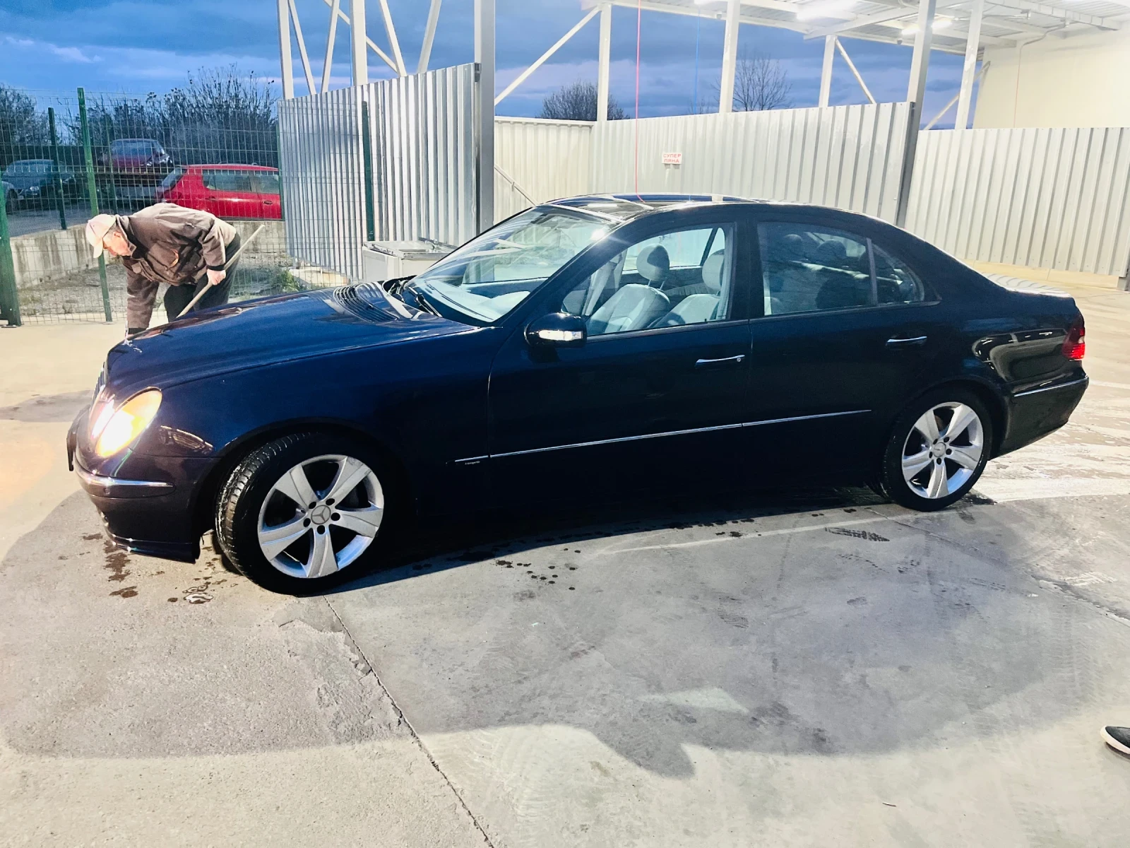 Mercedes-Benz E 400, снимка 6 - Автомобили и джипове - 55045989