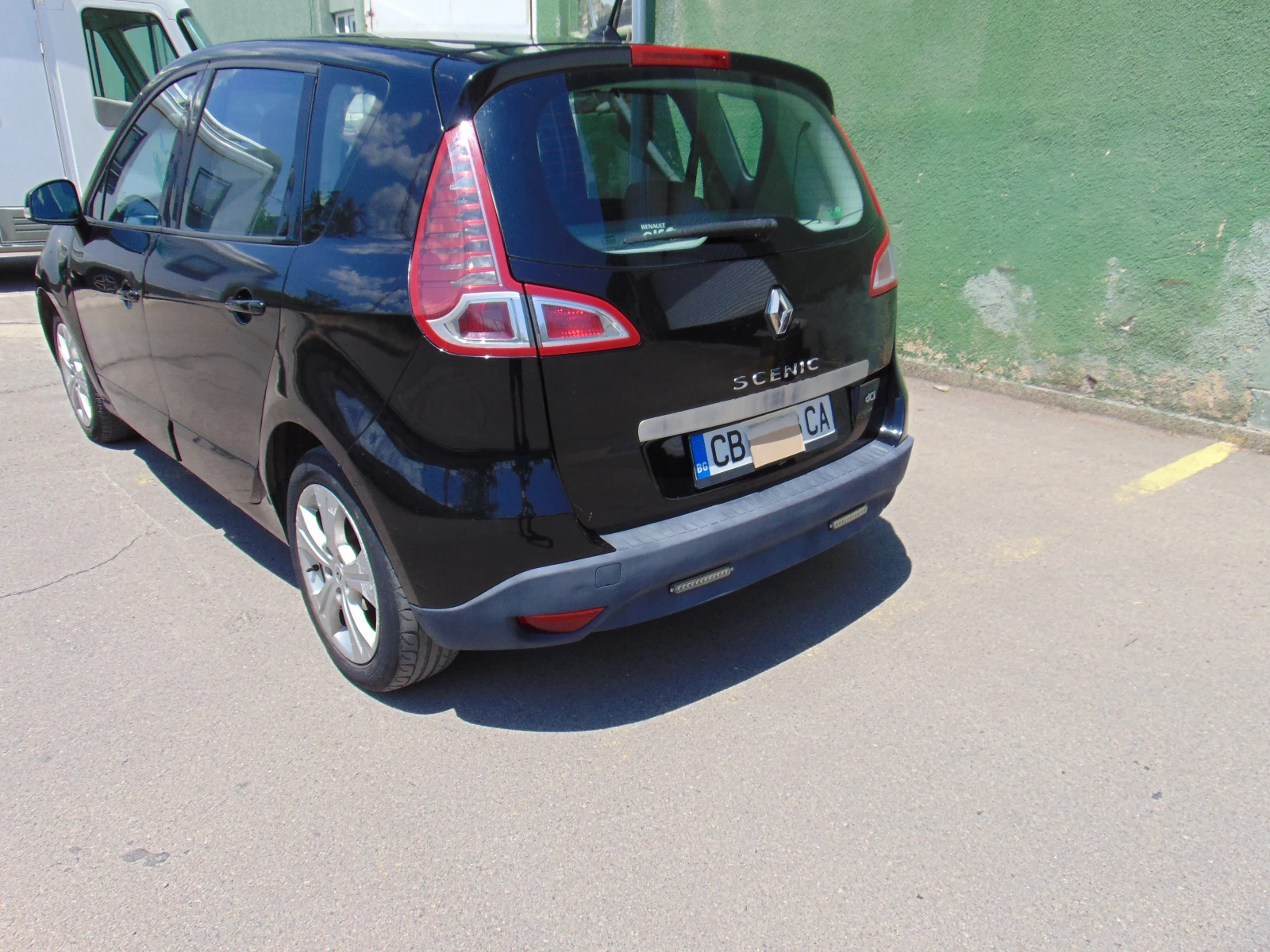 Renault Scenic 3, снимка 2 - Автомобили и джипове - 55282570