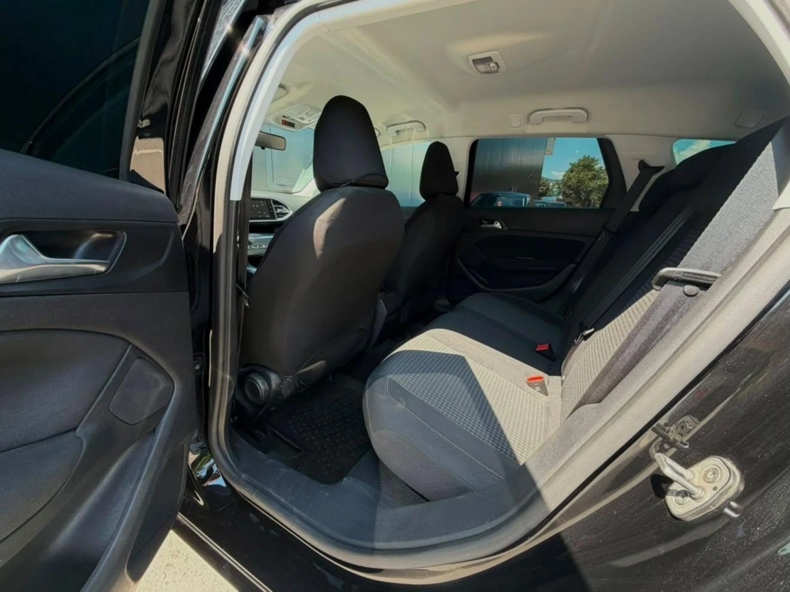Peugeot 308, снимка 11 - Автомобили и джипове - 55338242