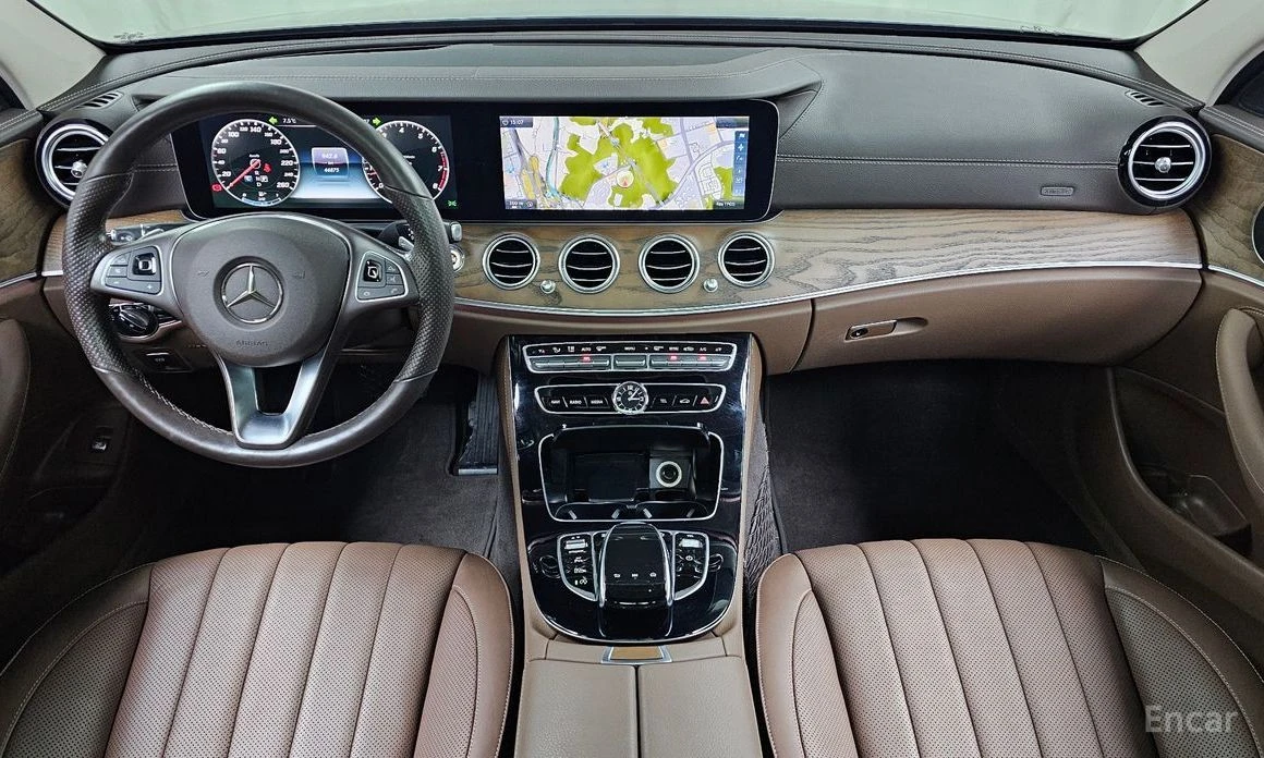 Mercedes-Benz E 300, снимка 7 - Автомобили и джипове - 55554360