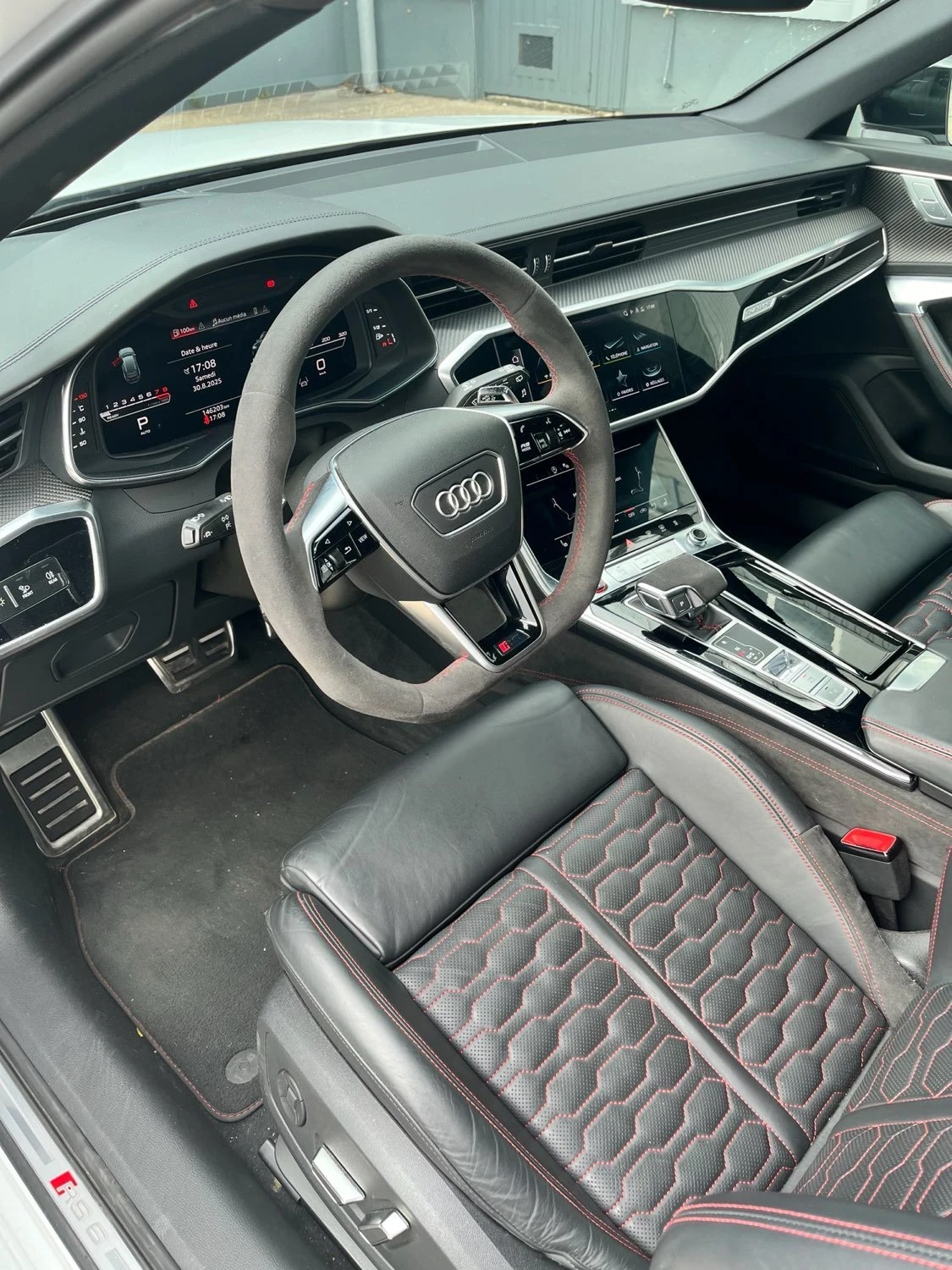 Audi Rs6 Ceramic HUD 360 22  Pano Alcantara, снимка 4 - Автомобили и джипове - 55704415